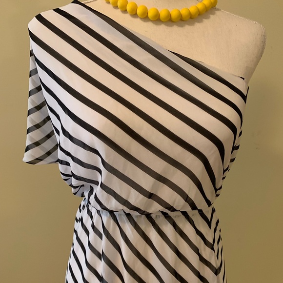 Express Black and White Striped One Shoulder Dress - Picture 2 of 6